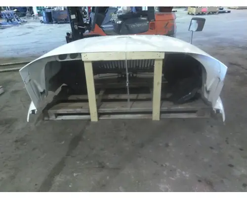 INTERNATIONAL 8600 HOOD