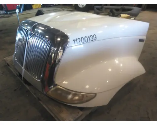 INTERNATIONAL 8600 HOOD