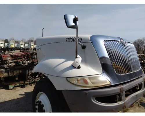 INTERNATIONAL 8600 HOOD