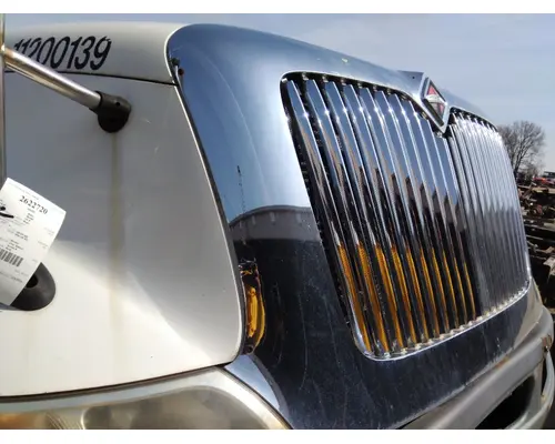 INTERNATIONAL 8600 HOOD