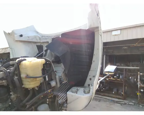 INTERNATIONAL 8600 HOOD