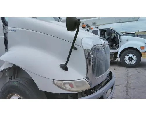 INTERNATIONAL 8600 HOOD