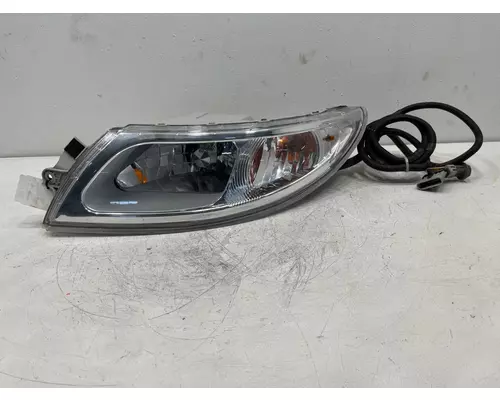 INTERNATIONAL 8600 Headlamp Assembly