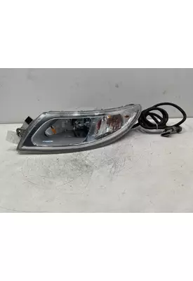 INTERNATIONAL 8600 Headlamp Assembly