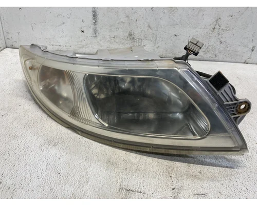 INTERNATIONAL 8600 Headlamp Assembly