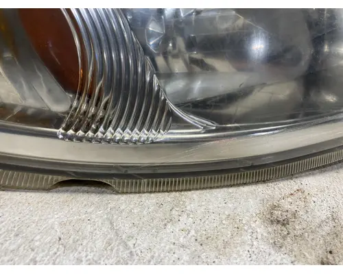 INTERNATIONAL 8600 Headlamp Assembly
