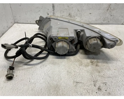 INTERNATIONAL 8600 Headlamp Assembly