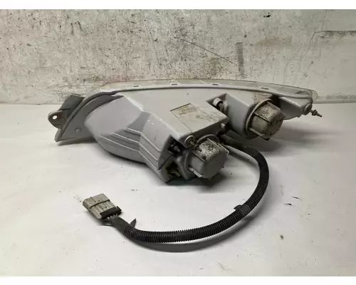 INTERNATIONAL 8600 Headlamp Assembly