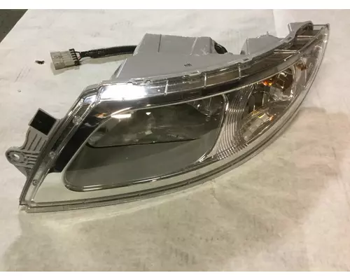 INTERNATIONAL 8600 Headlamp Assembly