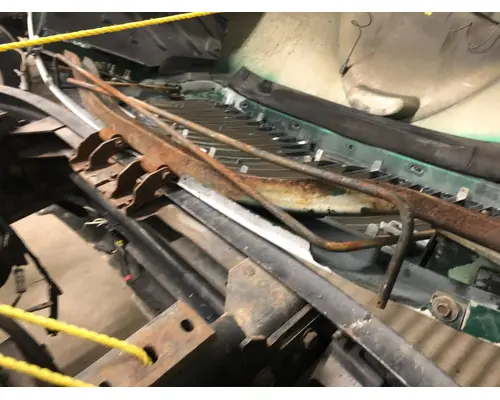 INTERNATIONAL 8600 Hood Hinge