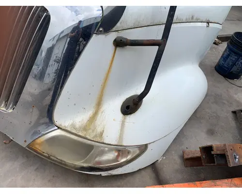 INTERNATIONAL 8600 Hood