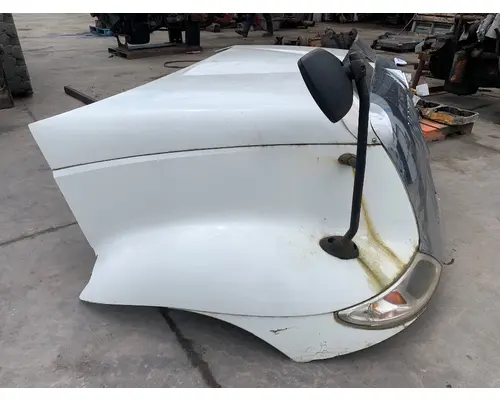 INTERNATIONAL 8600 Hood