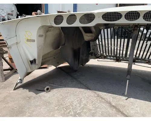 INTERNATIONAL 8600 Hood