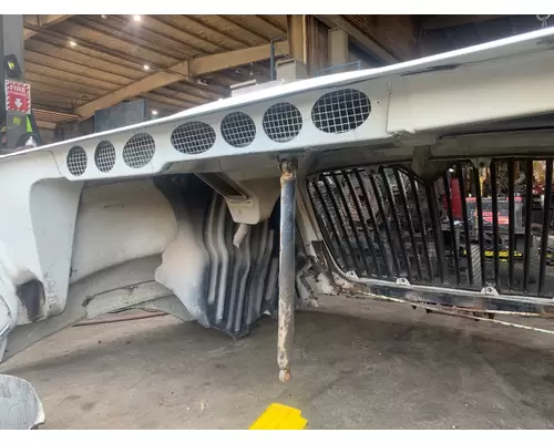 INTERNATIONAL 8600 Hood