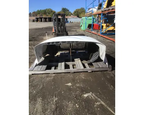 INTERNATIONAL 8600 Hood