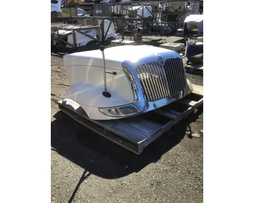 INTERNATIONAL 8600 Hood