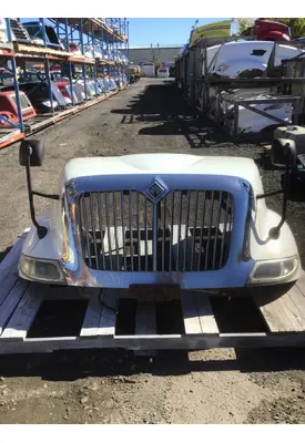 INTERNATIONAL 8600 Hood