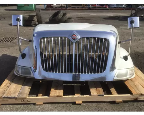 INTERNATIONAL 8600 Hood