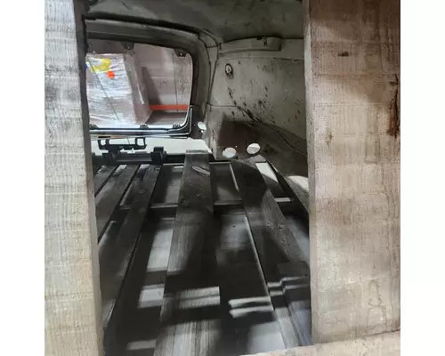 INTERNATIONAL 8600 Hood