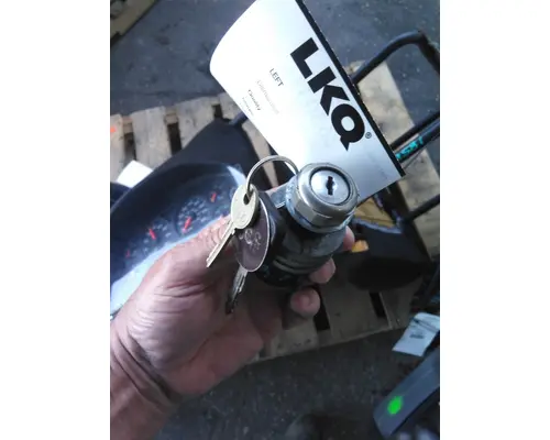INTERNATIONAL 8600 IGNITION SWITCH