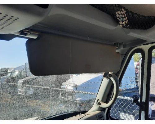 INTERNATIONAL 8600 INTERIOR SUN VISOR