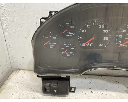INTERNATIONAL 8600 Instrument Cluster