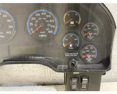 INTERNATIONAL 8600 Instrument Cluster