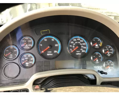 INTERNATIONAL 8600 Instrument Cluster