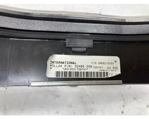 INTERNATIONAL 8600 Instrument Cluster