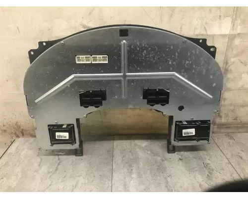 INTERNATIONAL 8600 Instrument Cluster
