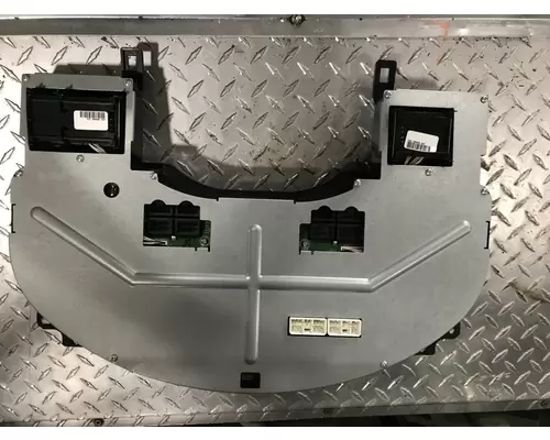 INTERNATIONAL 8600 Instrument Cluster