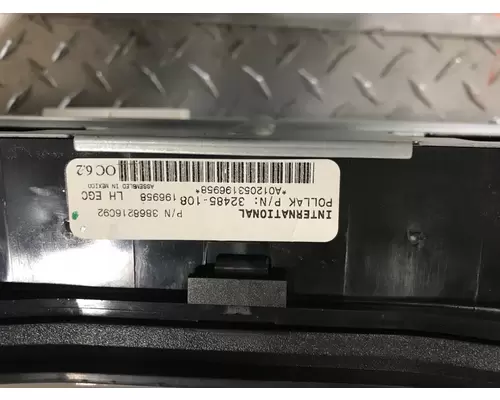 INTERNATIONAL 8600 Instrument Cluster