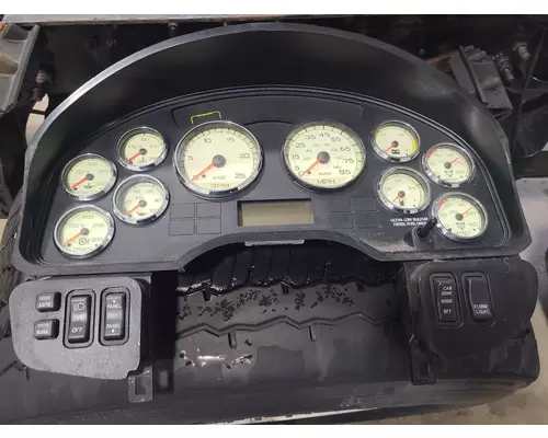 INTERNATIONAL 8600 Instrument Cluster