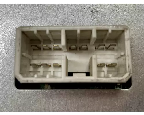 INTERNATIONAL 8600 Instrument Cluster
