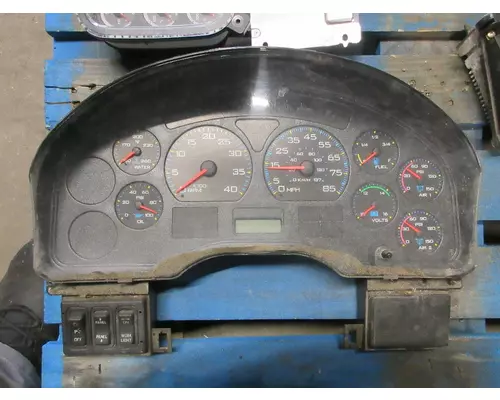 INTERNATIONAL 8600 Instrument Cluster