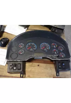 INTERNATIONAL 8600 Instrument Cluster