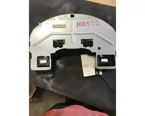 INTERNATIONAL 8600 Instrument Cluster