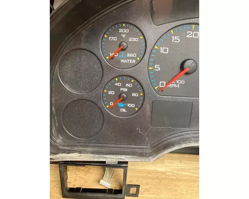 INTERNATIONAL 8600 Instrument Cluster