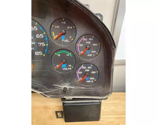 INTERNATIONAL 8600 Instrument Cluster