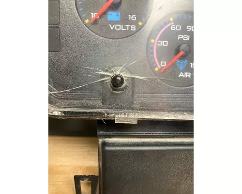 INTERNATIONAL 8600 Instrument Cluster