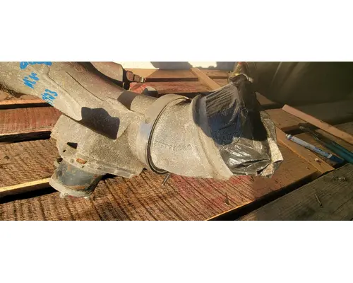 INTERNATIONAL 8600 Intake Manifold