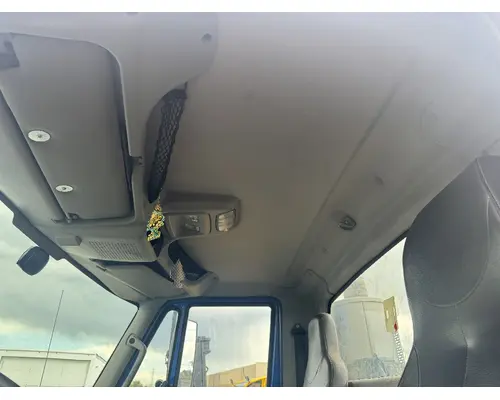 INTERNATIONAL 8600 Interior Sun Visor