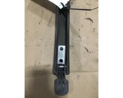 INTERNATIONAL 8600 Latches and Locks