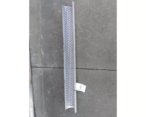 INTERNATIONAL 8600 MUFFLER SHIELD
