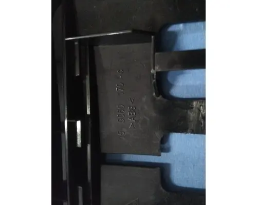 INTERNATIONAL 8600 Mirror (Side View)