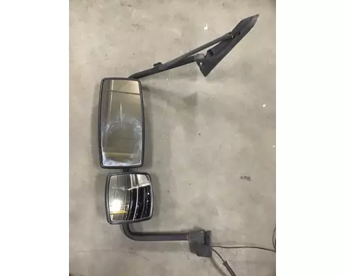 INTERNATIONAL 8600 Mirror (Side View)