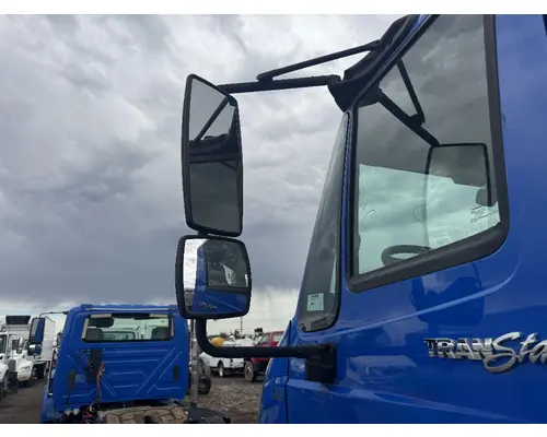 INTERNATIONAL 8600 Mirror (Side View)