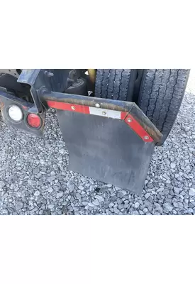 INTERNATIONAL 8600 Mudflap