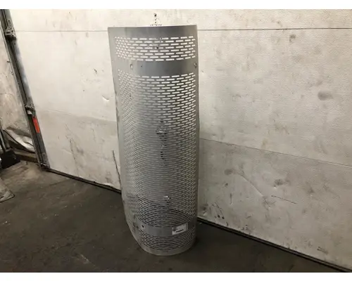 INTERNATIONAL 8600 Muffler Shield