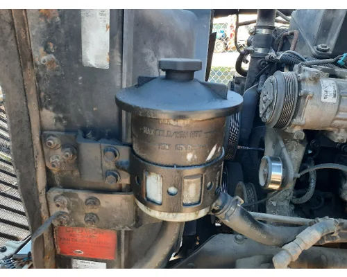 INTERNATIONAL 8600 POWER STEERING RESERVOIR